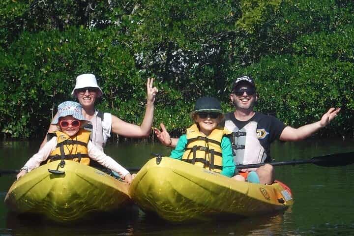 Fort Myers Beach: Full Day Kayak or SUP Rental at Pelican Bay