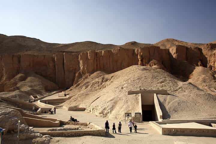 Private Tour to Valley of the Kings & Queens with Lunch