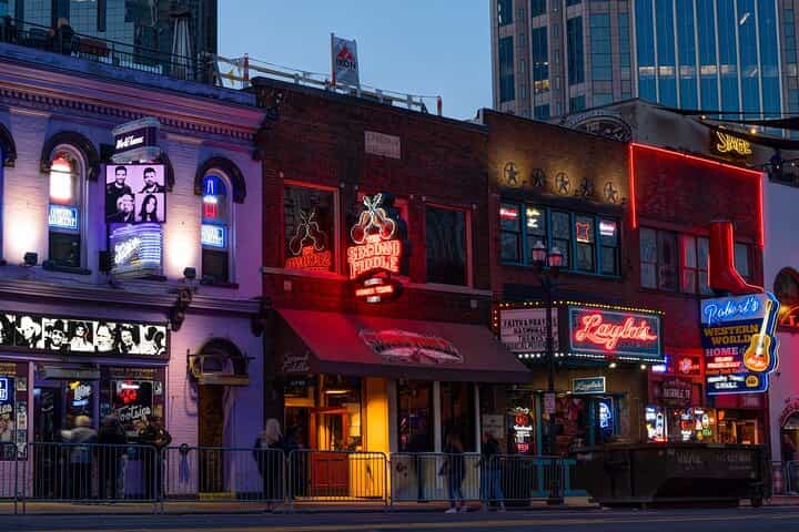 Nashville Whiskey Country Pub Crawl and Distillery Tour