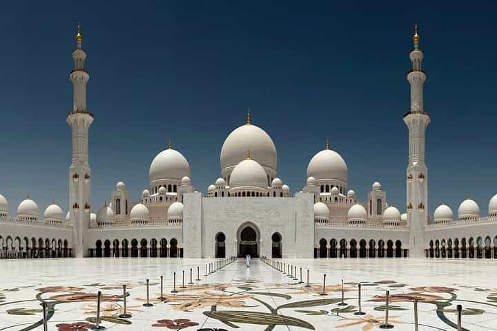 Abu Dhabi City Tour Full Day with Private Car up to 6 PAX