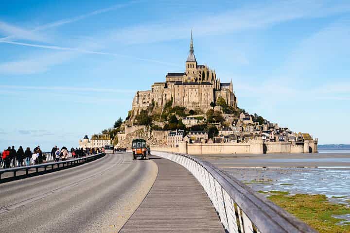 3 Days Normandy & Brittany Tour: Mont-Saint-Michel and Saint-Malo