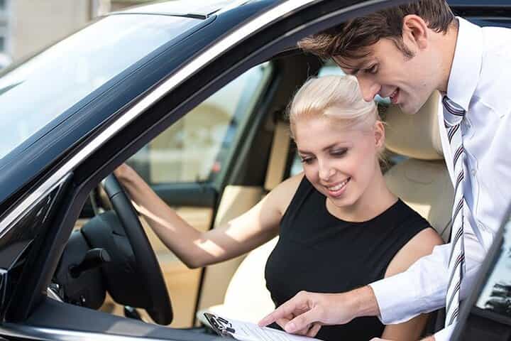 רכב פרטי ליום מלא עם נהג בדובאי