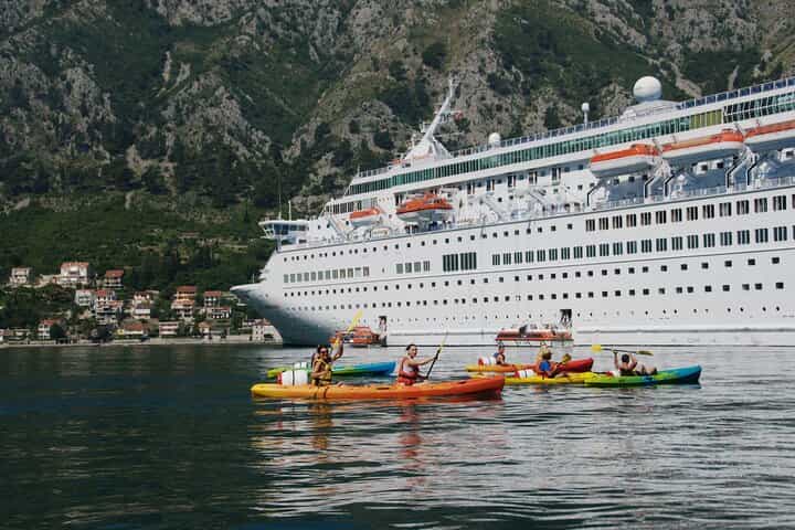 Bay of Kotor: 2.5-Hour Kayak Tour
