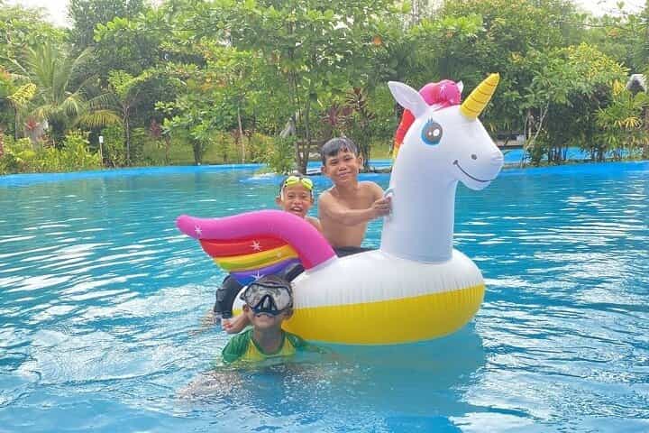 אינדונזיה: פעילויות בכפר התיירות אקנג בבינטאן