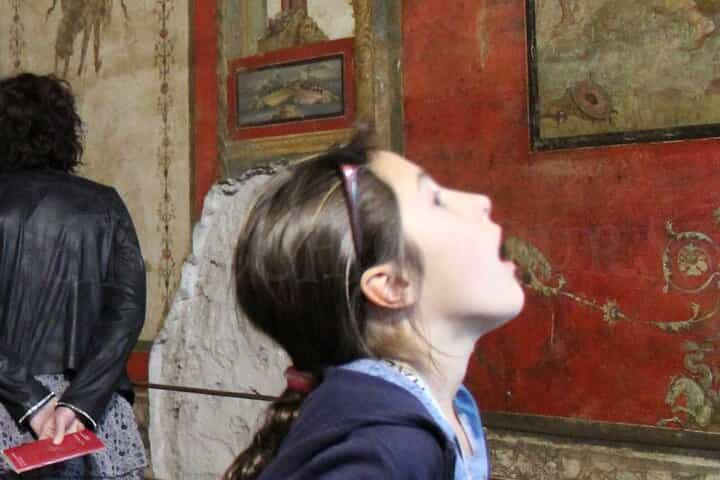 Fast Access Pompeii Tour for Families & Kids with Archaeologist