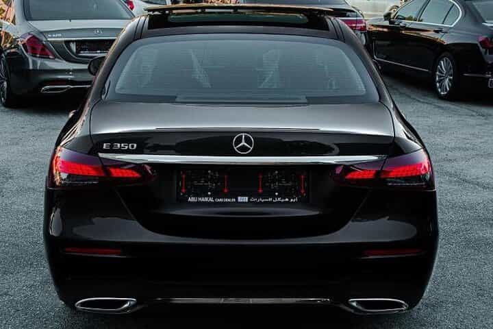 Chauffeured Elegance: Amman Full-Day Mercedes E-Class Experience