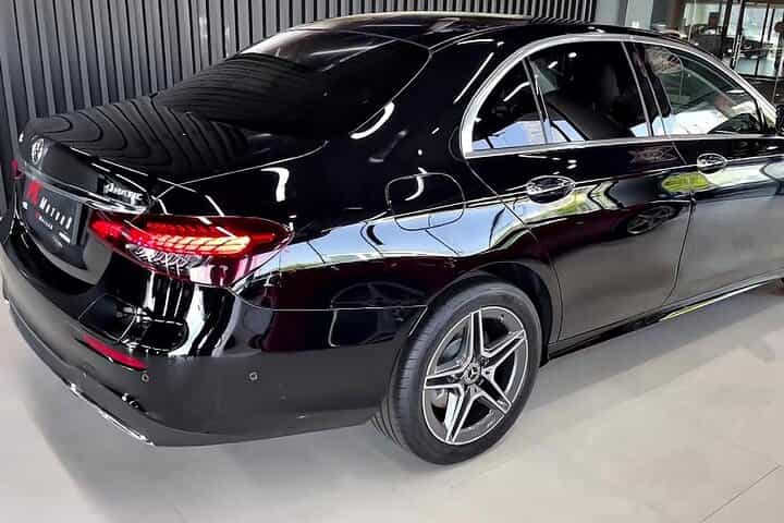 Chauffeured Elegance: Amman Full-Day Mercedes E-Class Experience