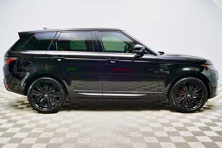 Chauffeured Elegance: Amman Full-Day Range Rover Experience