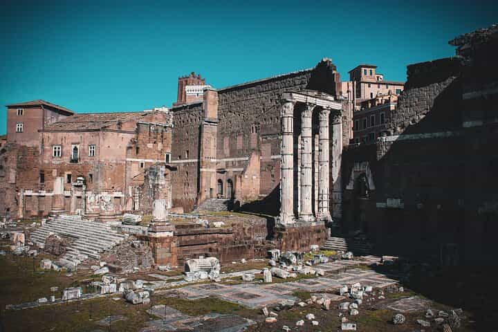 סיור בגולף פרטי: פלאי רומא העתיקה