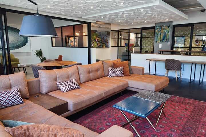 סיור בקייפ טאון עם ארוחת בוקר, ערב ותליון TM במתנה