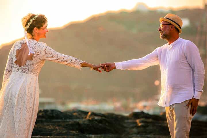 Mykonos 2,5 h. Fashion style PhotoShoot and photography lessons