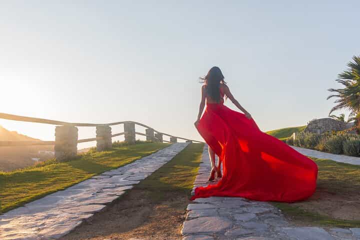 Mykonos 2,5 h. Fashion style PhotoShoot and photography lessons