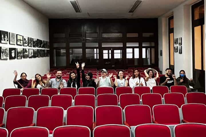 סיור רגלי באתרים של טלוויזיה וסרטים במרכז מקסיקו סיטי