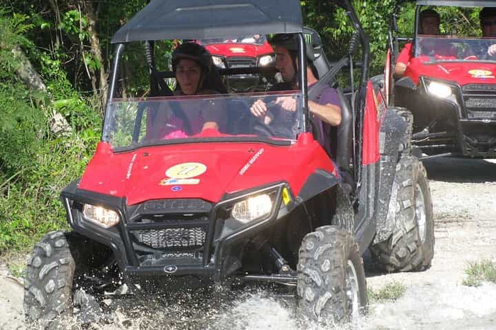 חוויה של הרפתקאות בג'יפים בפלאיה מקאו