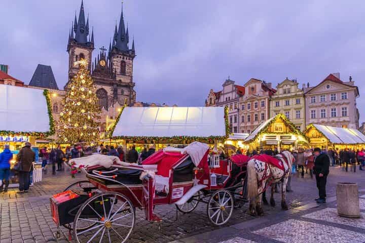 Private Christmas Walking Tour in Prague Old Town