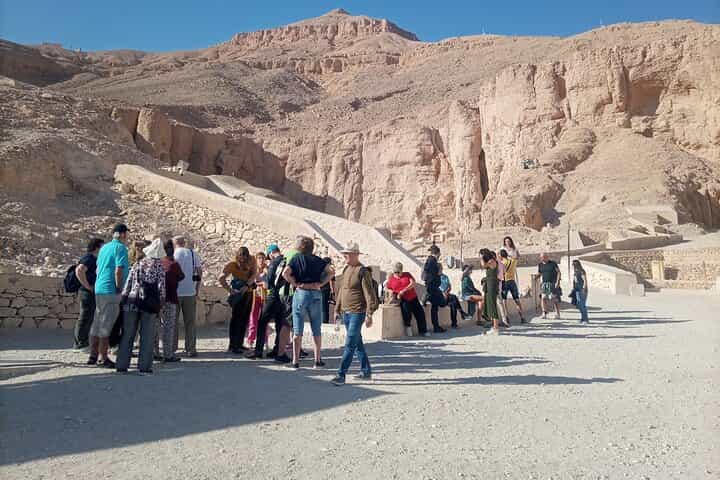  Private Day Tour Luxor West Bank with Hot Air Balloon include 