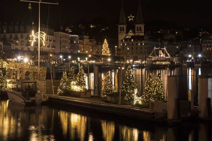 Private Lucerne Christmas Heritage Walking Tour w/ Local Guide