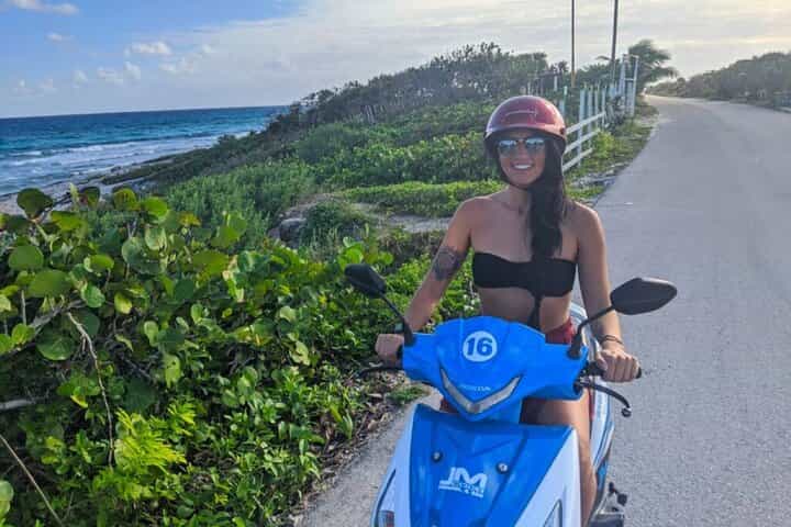 סיור פרטי מלא באופניים חשמליים | כפר, עיר וחופים