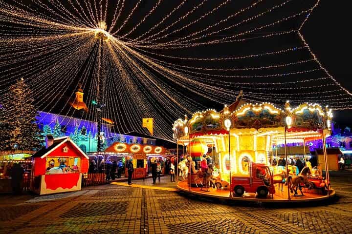 Private Walking guided Christmas tour in Bucharest