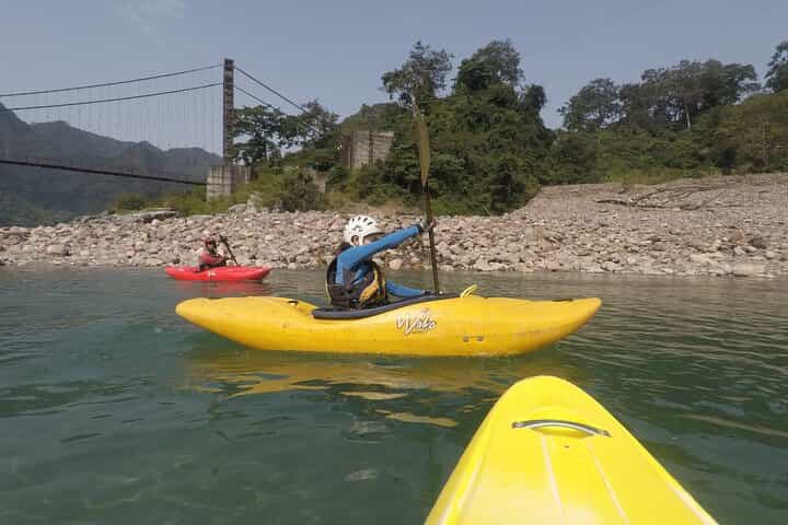 Kayak lessons in Rishikesh