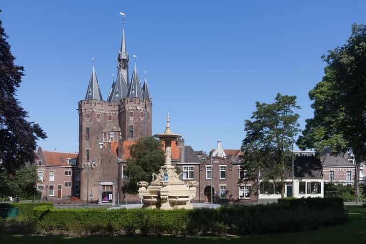 Escape Tour Zwolle - Self-Guided City Game. Find the secret exit!