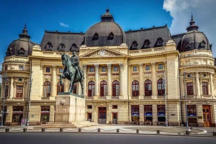 6h Bucharest Panoramic Tour by Car and Old Town Walking Tour