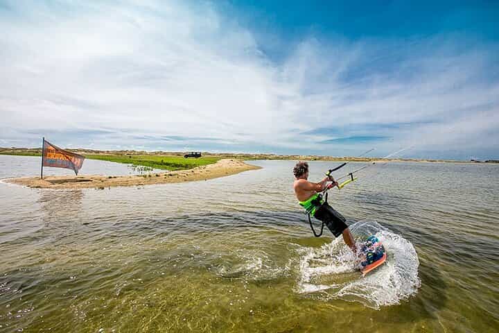 סיור פרטי מעגלי של 11 ימים כולל רכב ונהג