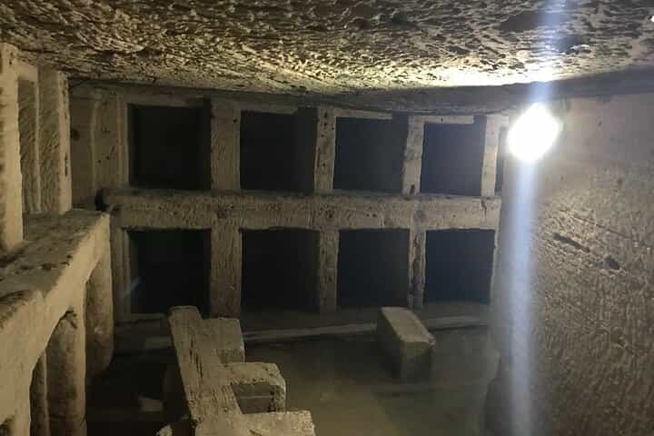 סיור יומי באלכסנדריה ממלונות, שדות תעופה ונמלים של אלכסנדריה