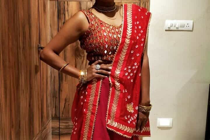 חווית הלבשת סארי בדלהי - לבוש תרבותי הודי