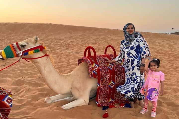 Dubai Heritage Safari with Vintage Ride, Entertainment and Dinner
