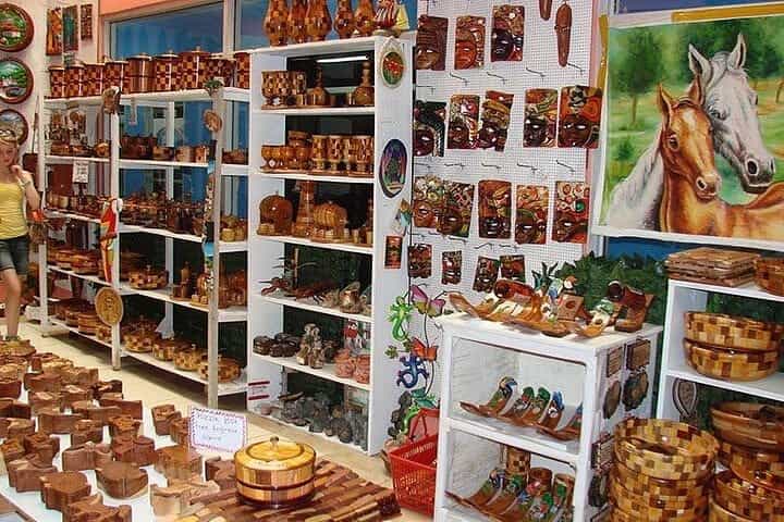 Roatan Island Tours, Sightseeing and Shopping Adventures