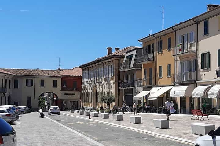 ביקור בקומו ובישול דגים מקומיים באיזור הכפר