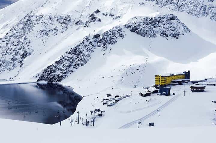 Private Portillo Ski Center and Visit Winery from Valparaiso