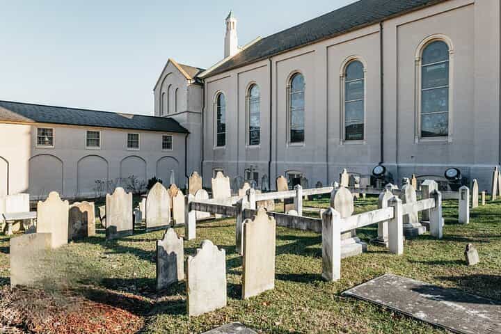 Virginia: Ghosts of Fredericksburg Self-Guided Walking Audio Tour