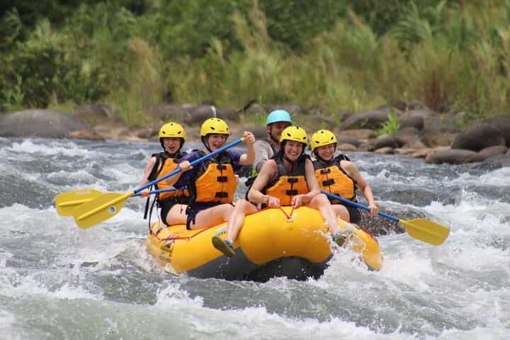 Whitewater Rafting on the Sarapiquí River, Costa Rica – Class IV