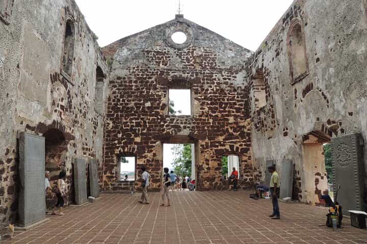 Historical Melaka Day Tour: St. Peter Church, Porta De Red Square