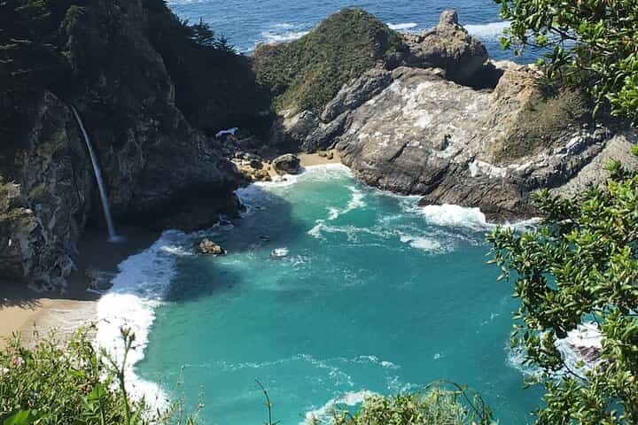  4 hour Big Sur hiking adventure to world class coastal beauty! 
