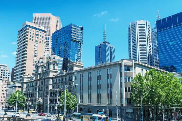 Melbourne's Lovers' Lane: A Scenic City and Cultural Private Walk