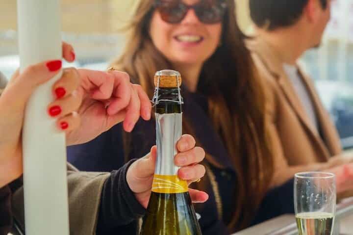 אופני פרוסקו פרטיים באמסטרדם עם מערכת סאונד