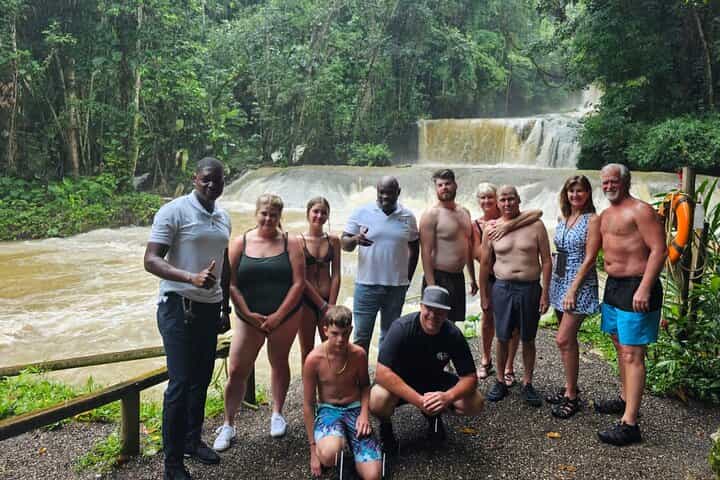 Private Montego Bay Airport Transfer to Negril/Westmoreland Hotel