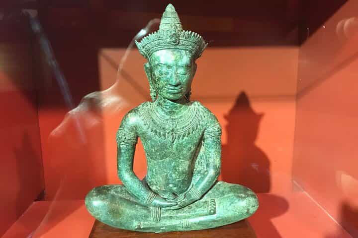 1-Day Angkor Museum and Siem Reap Tour & Tonle Sap Sunset