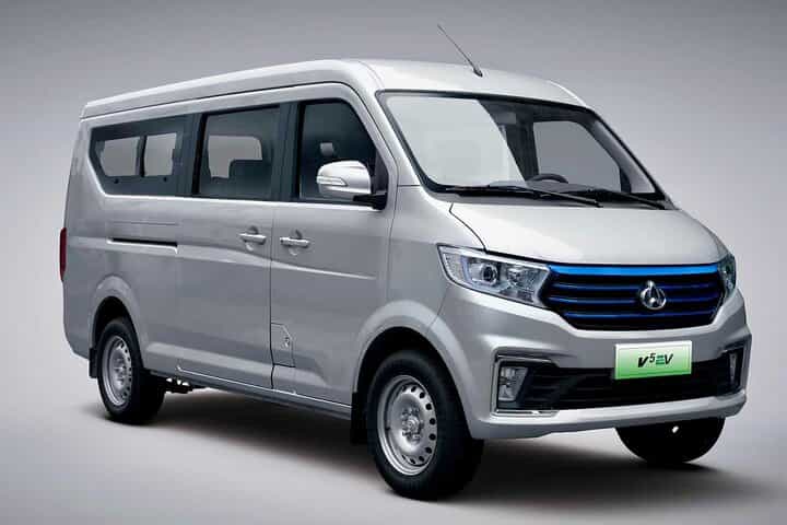 Private One-Way Transfer: Kathmandu to Pokhara/Chitwan/Lumbini