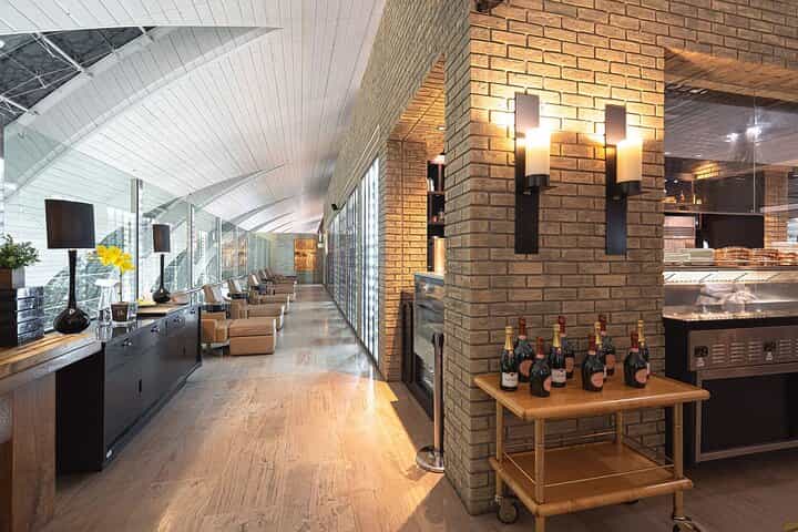 גישה לטרקלין ה-VIP בנמל התעופה הבינלאומי דובאי (DXB) T3/T1/T2