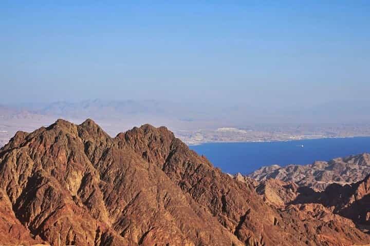 מסלול ג'יפים וטיול רגלי ק.private בן חצי יום בקניון האדום