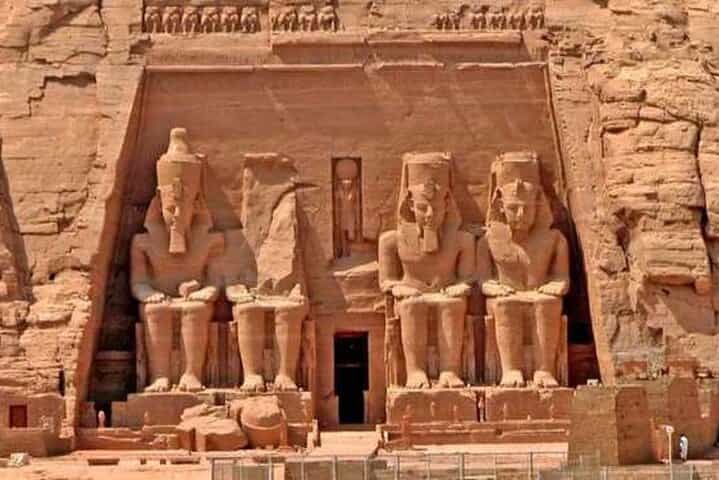 סיור פרטי לאבו סימבל מאסואן עם רכב