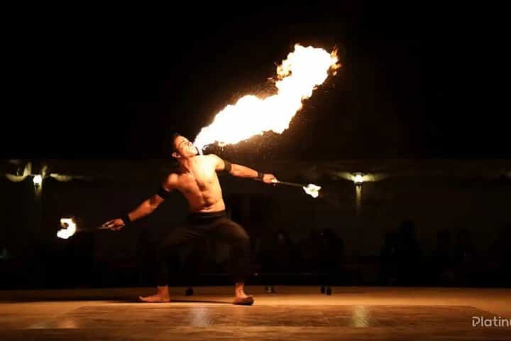 ספארי דיונות אדומות במחנה אל חיימה כולל רכיבת גמל