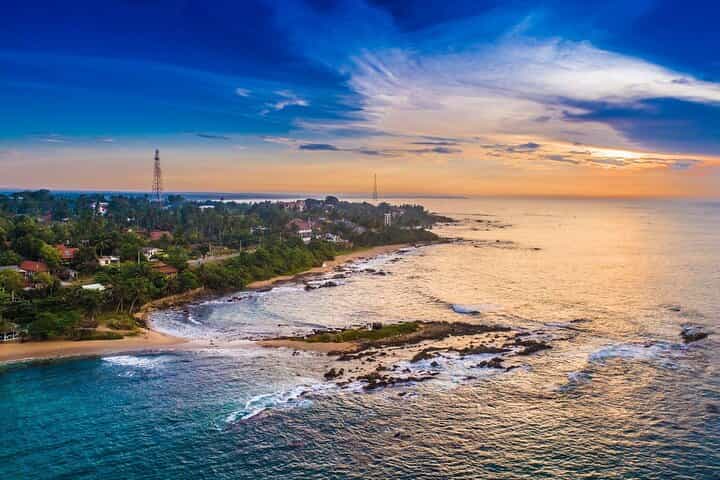 סיור פרטי מעגלי של 11 ימים כולל רכב ונהג