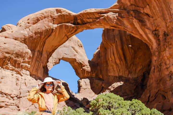 גלה את פארק אראצ'ס: סיור פרטי ממואב