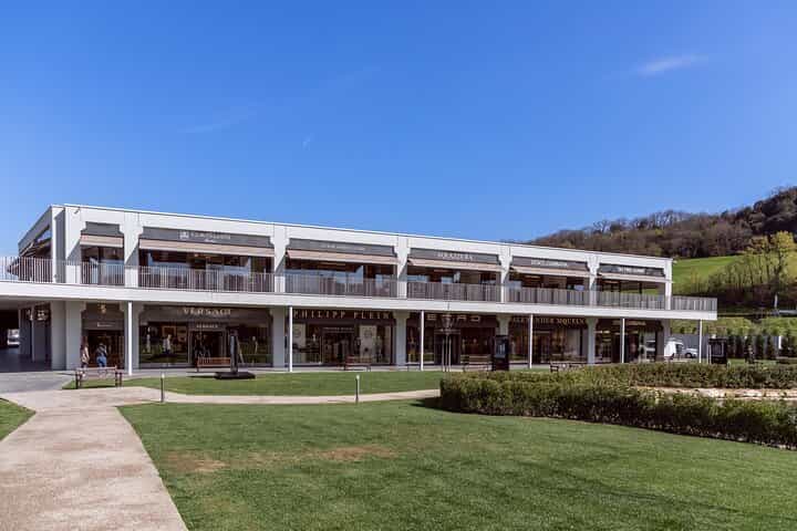 סיור קניות פרטי מהמלונות בפלרמו למול האאוטלט