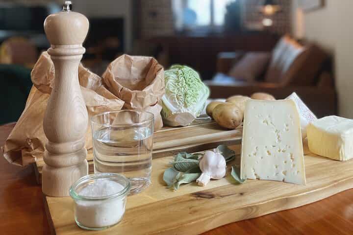 משחק האוכל פיזוקרי עם חיפוש אחר אוצרות ושיעור בישול